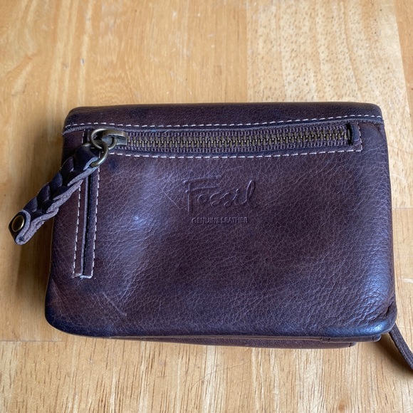 Fossil used wallet billfold 4x3” - Picture 2 of 13